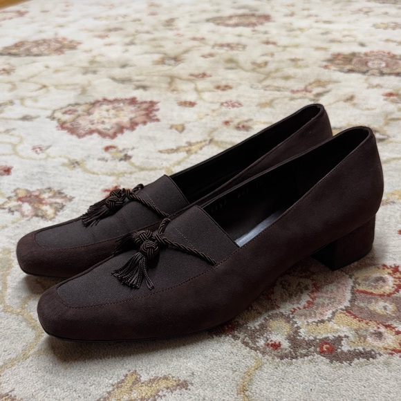 Salvatore Ferragamo Brown Tassel Loafers - Picture 3 of 7